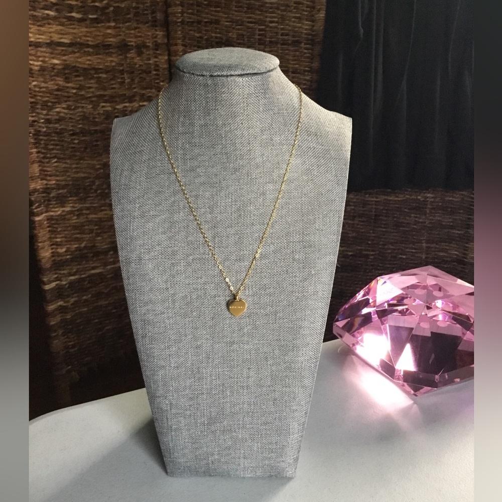 NOMINAL LETTER  HEART CHARM 18K GOLD NECKLACE NWOT NO BOX NO DUST BAG